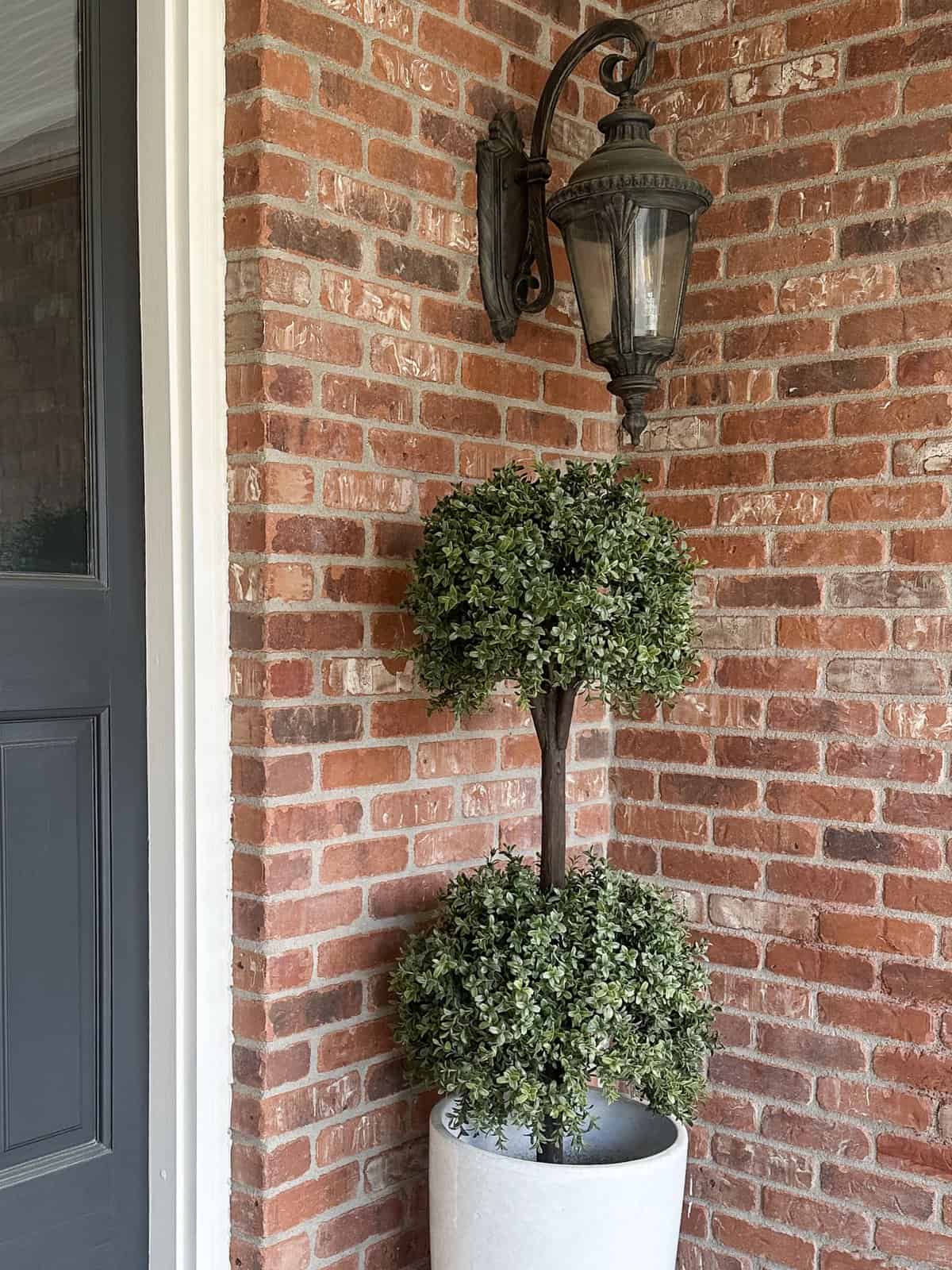 front porch decor for summer planter